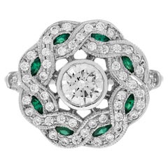 Bague en or blanc 18K avec diamants et émeraudes de style Art Déco Curl