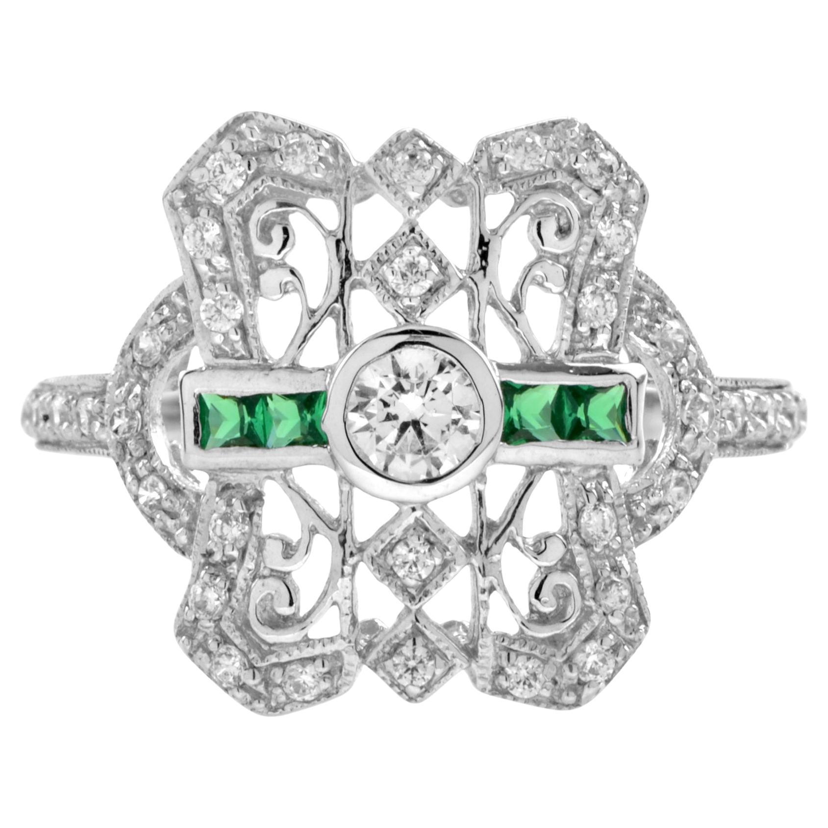 Diamond & Emerald Art Deco Style Filigree 14K White Gold Ring en vente