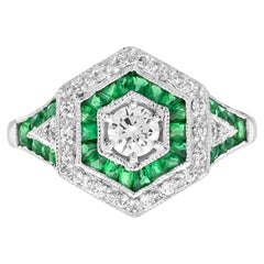 Bague de fiançailles de style Art déco en or blanc 18 carats avec diamants et émeraudes de forme hexagonale