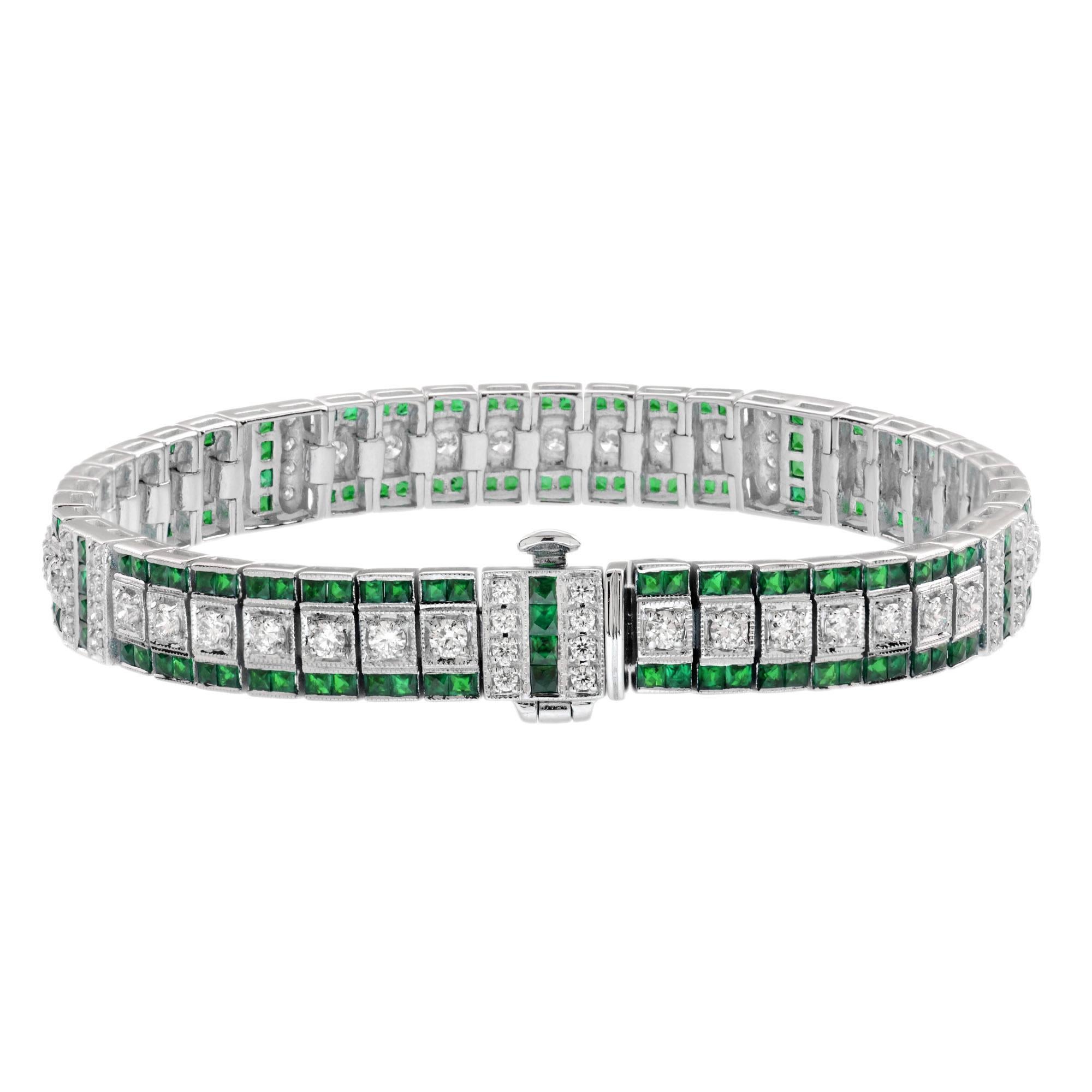 Bracelet à maillons de style Art déco en or blanc 18 carats avec diamants et émeraudes Neuf - En vente à Bangkok, TH
