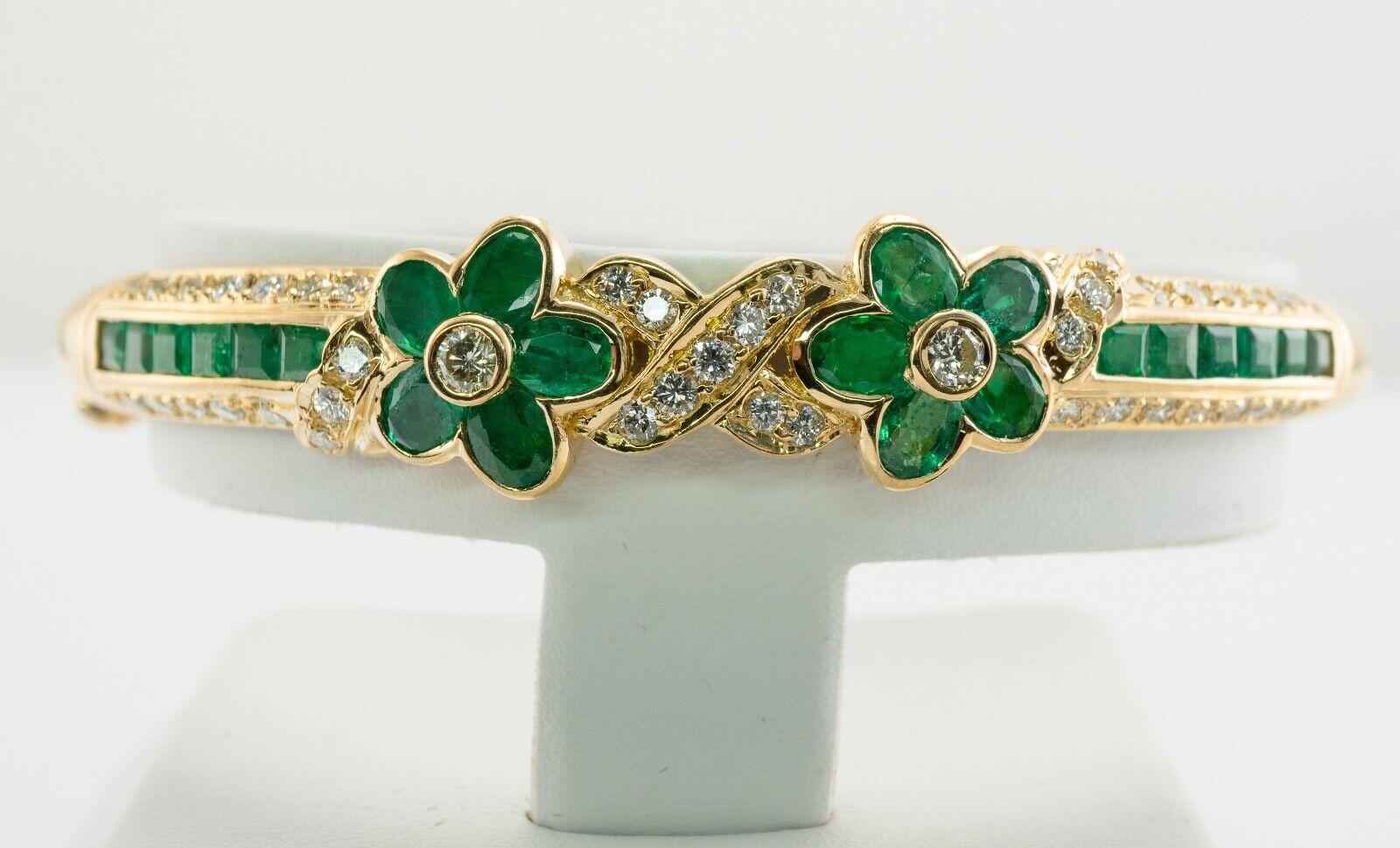 Diamond Emerald Bracelet Flower Bangle Vintage 18K Gold In Good Condition For Sale In East Brunswick, NJ