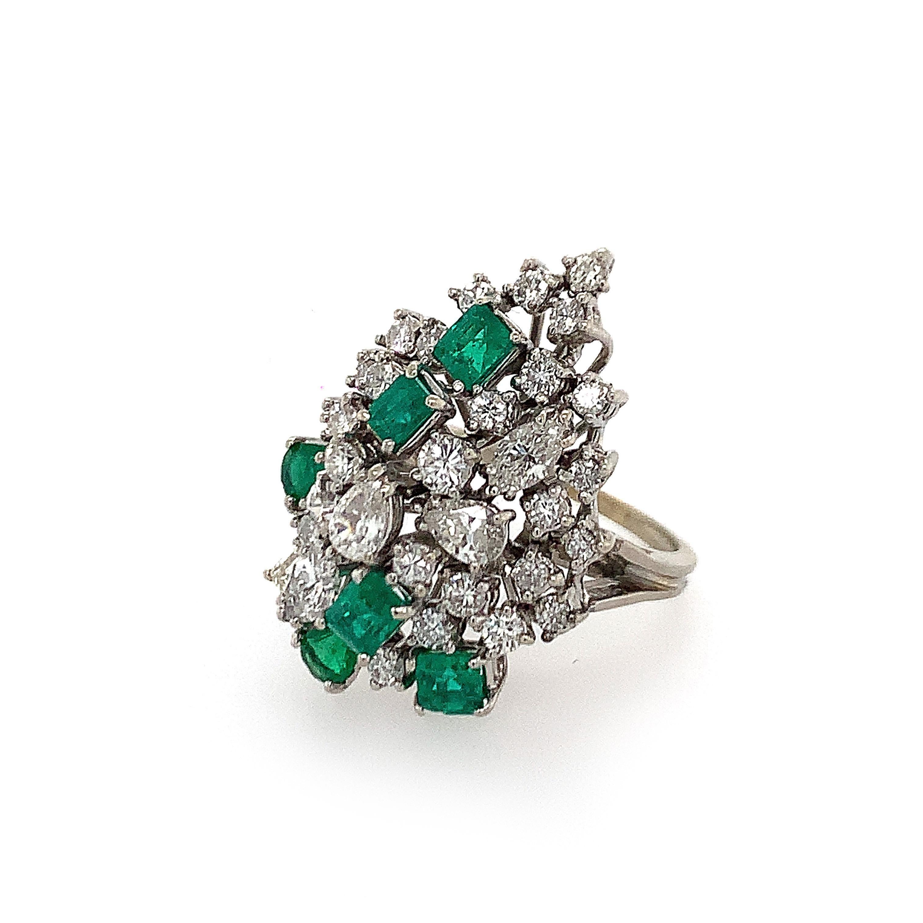 Round Cut Diamond Emerald Cluster Ring For Sale