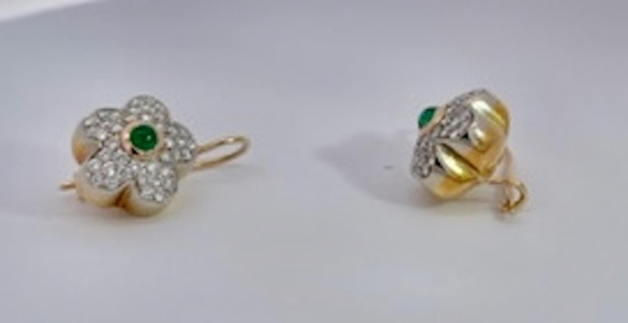 Diamond Emerald Earrings 18 Karat For Sale 1