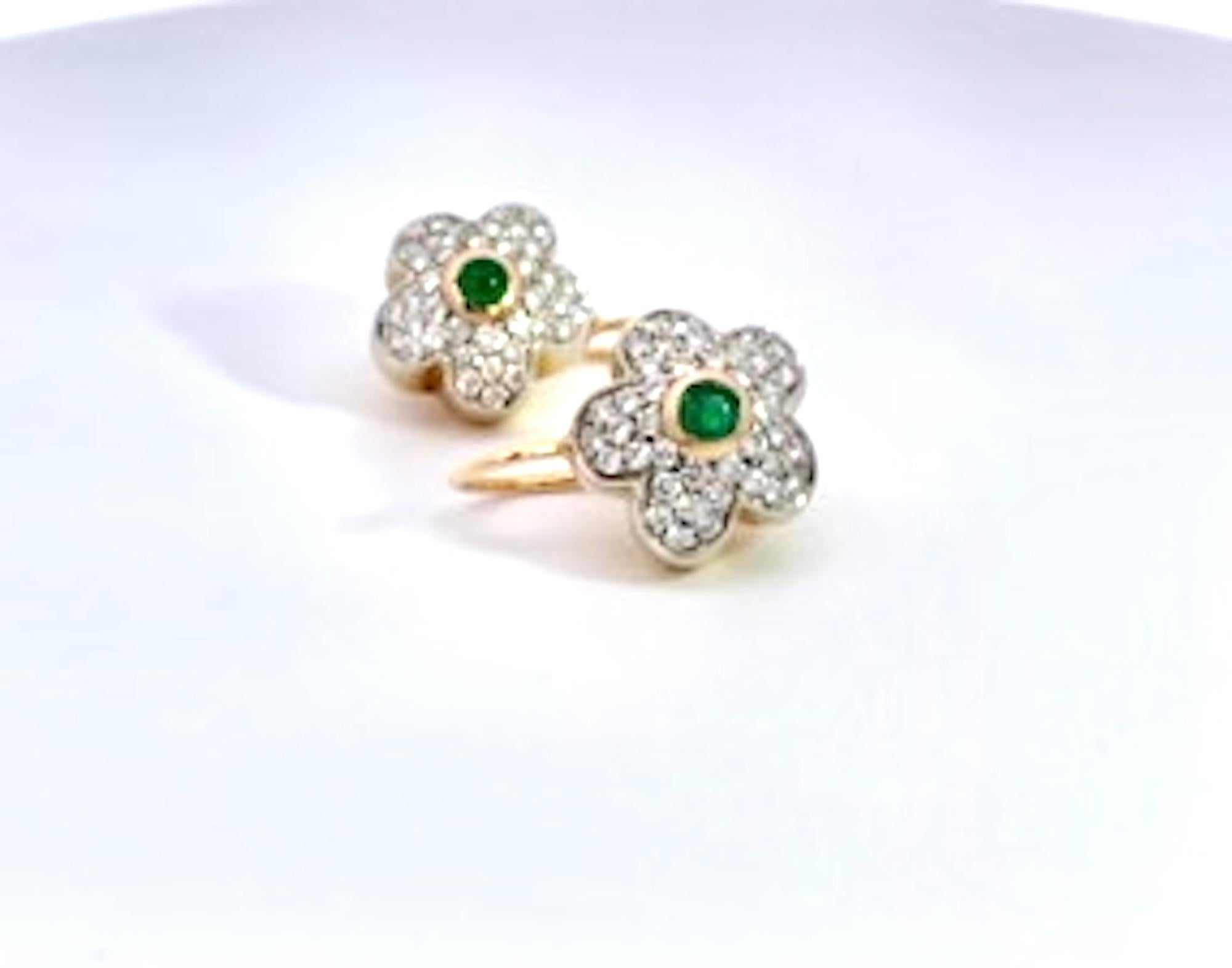 Diamond Emerald Earrings 18 Karat For Sale 3