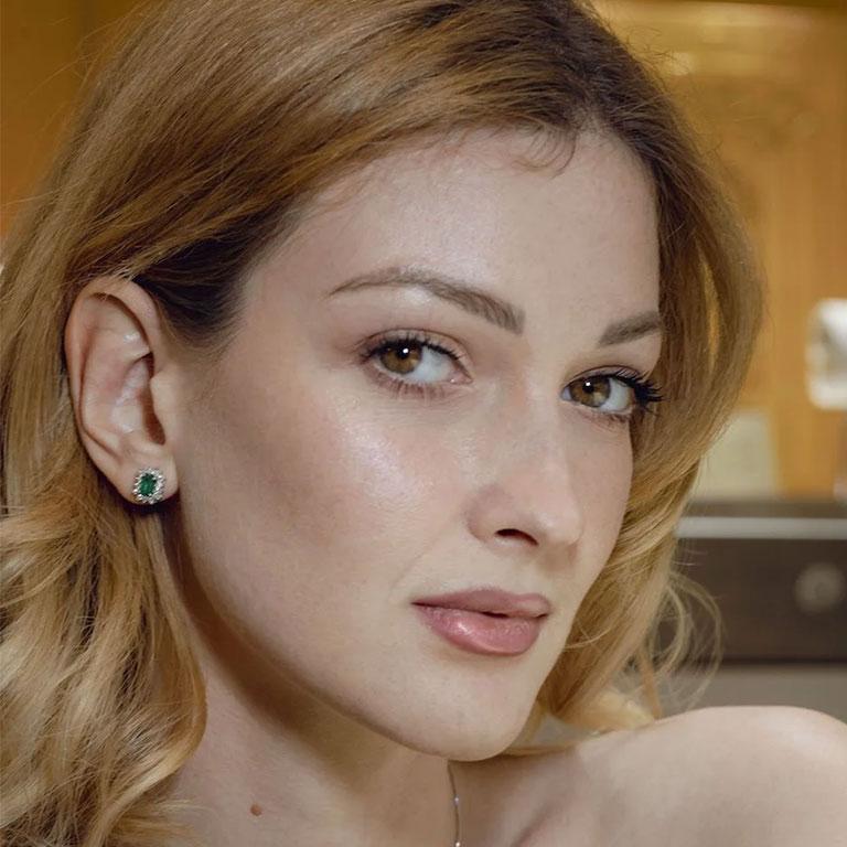 Women's Diamond emerald earrings For Sale