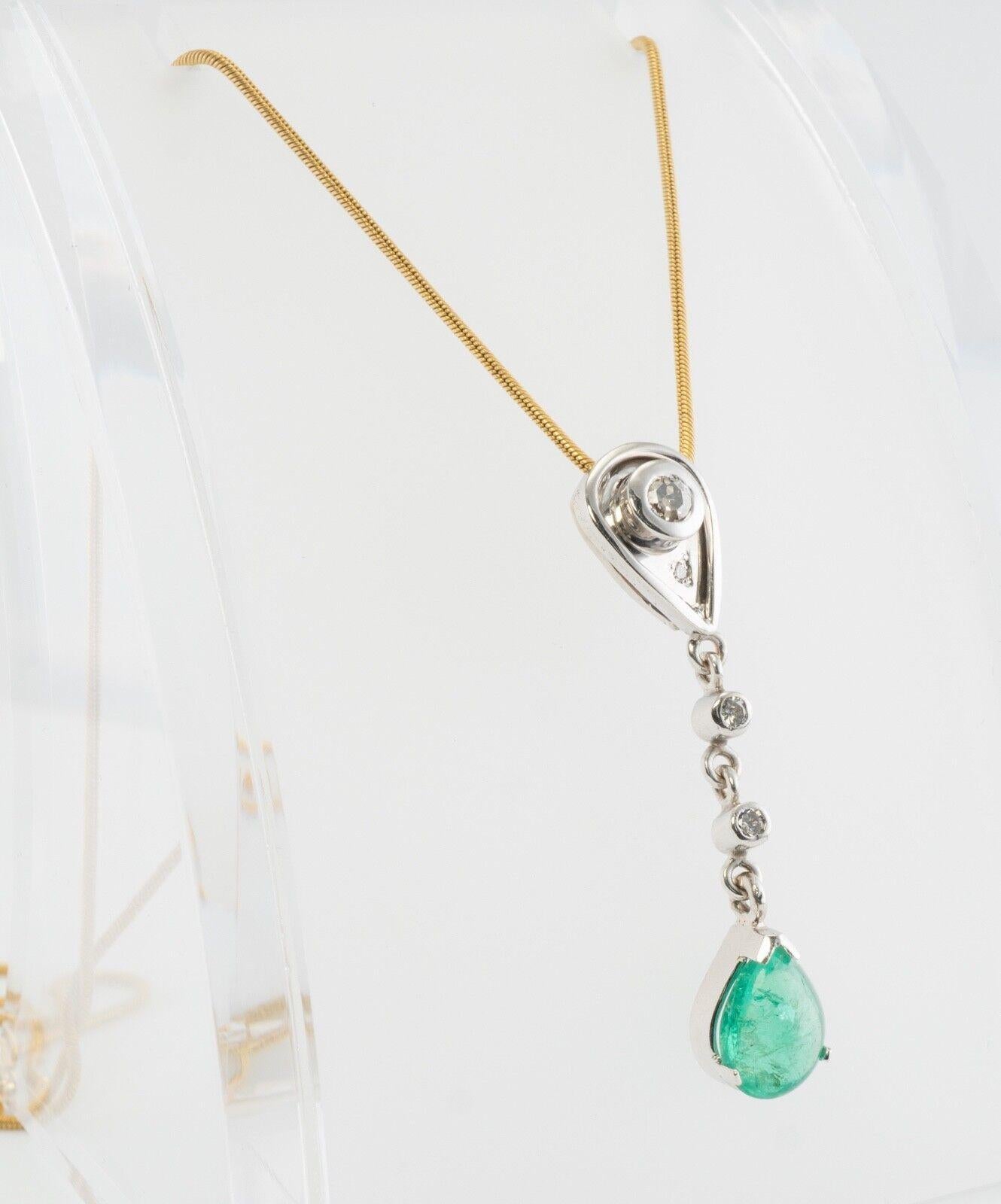 Diamond Emerald Earrings Ring Pendant Set 18K White Gold In Good Condition For Sale In East Brunswick, NJ