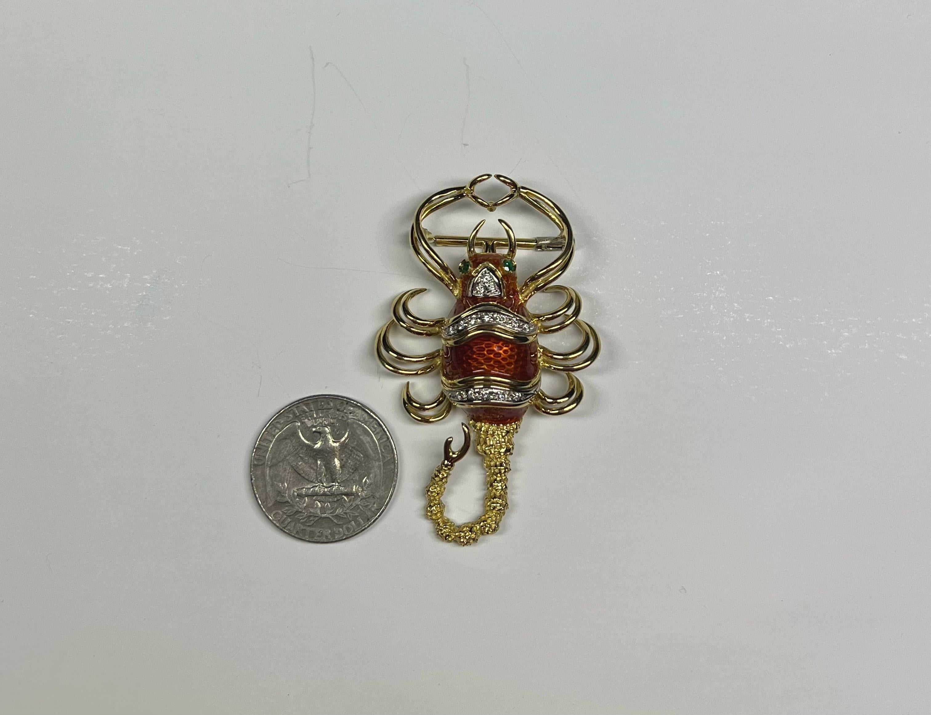 Diamond, Emerald, & Enamel 18 Karat Yellow Gold Scorpion Luxury Brooch Pendant In New Condition For Sale In New York, NY