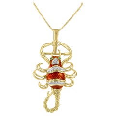 Colgante Broche Escorpión de Lujo en Oro Amarillo de 18 Kilates con Diamantes, Esmeraldas y Esmalte