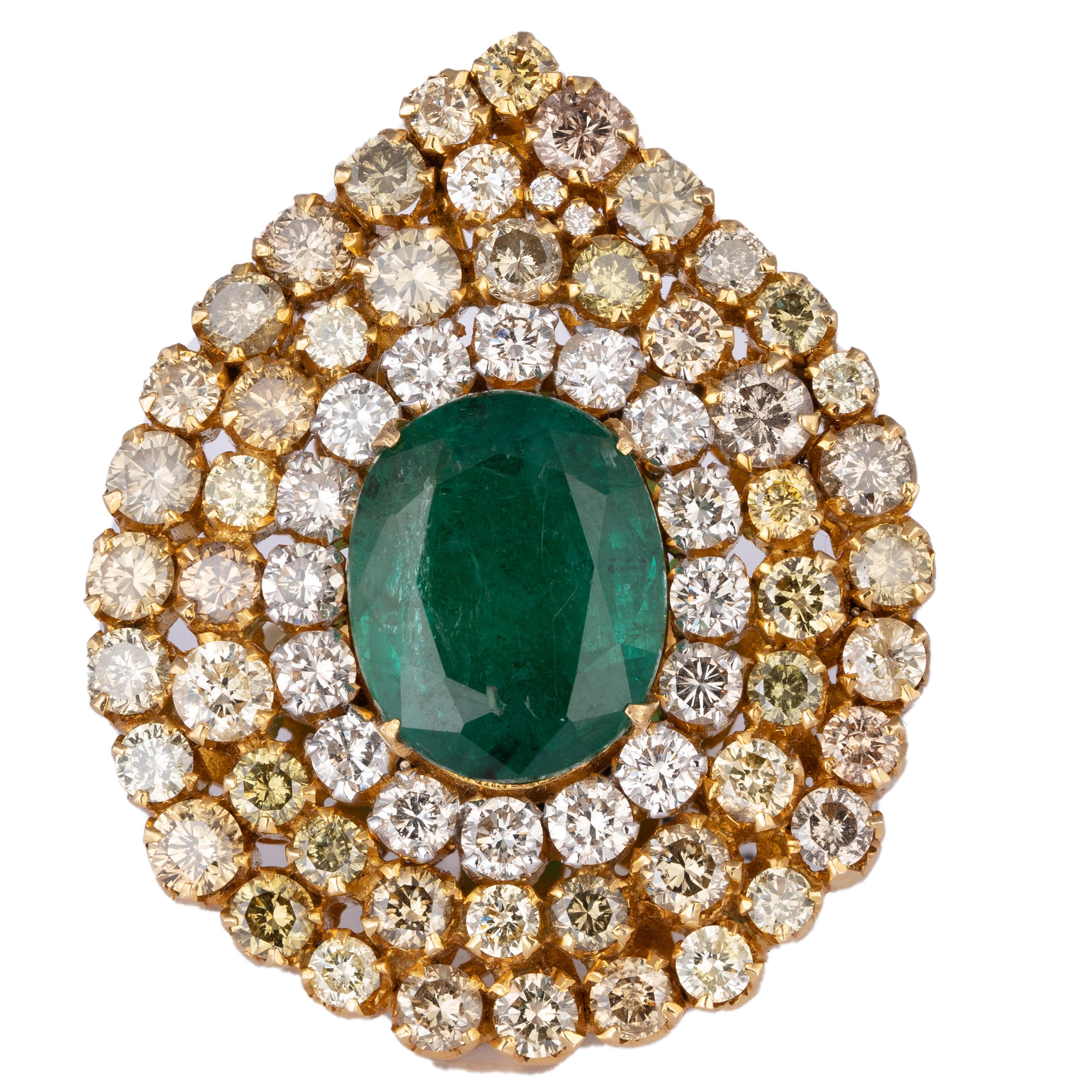 5.64cts Diamond & 7.47cts Emerald gold ring In New Condition For Sale In jaipur, IN