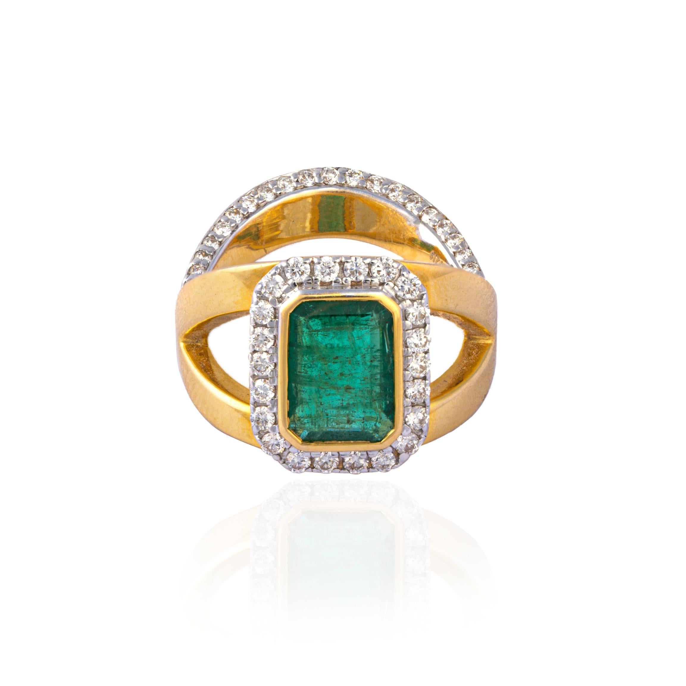 Diamond emerald 18k gold ring