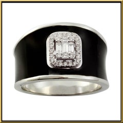 Diamond Emerald Illusion Fashion Ring with Black Enamel in 18 Karat Gold