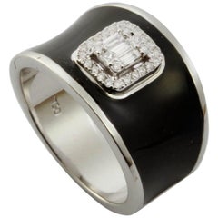 Diamond Emerald Illusion Fashion Ring with Black Enamel in 18 Karat Gold