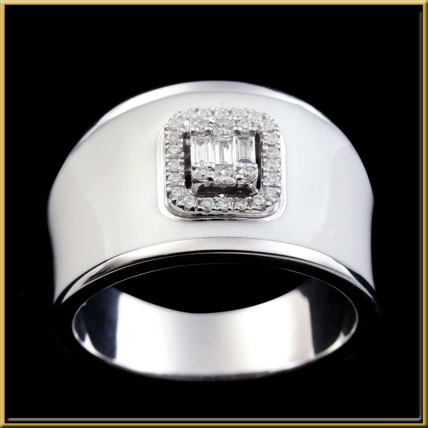 For Sale:  Diamond Emerald Illusion Fashion Ring with White Enamel in 18 Karat Gold 2