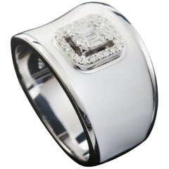 Diamond Emerald Illusion Fashion Ring with White Enamel in 18 Karat Gold