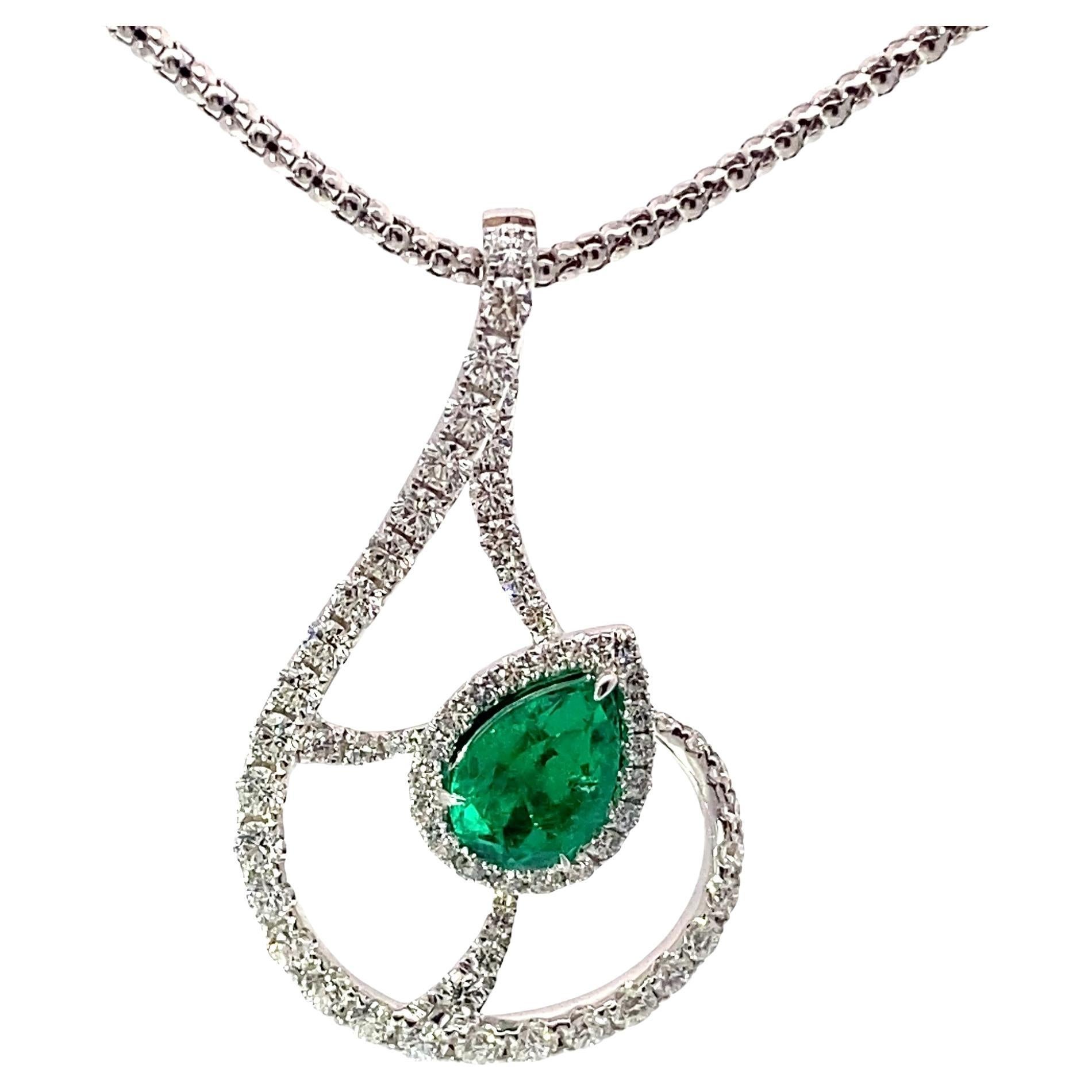 Collana con diamanti e smeraldi 18 kt Greene 
Greene, colore verde smeraldo brillante