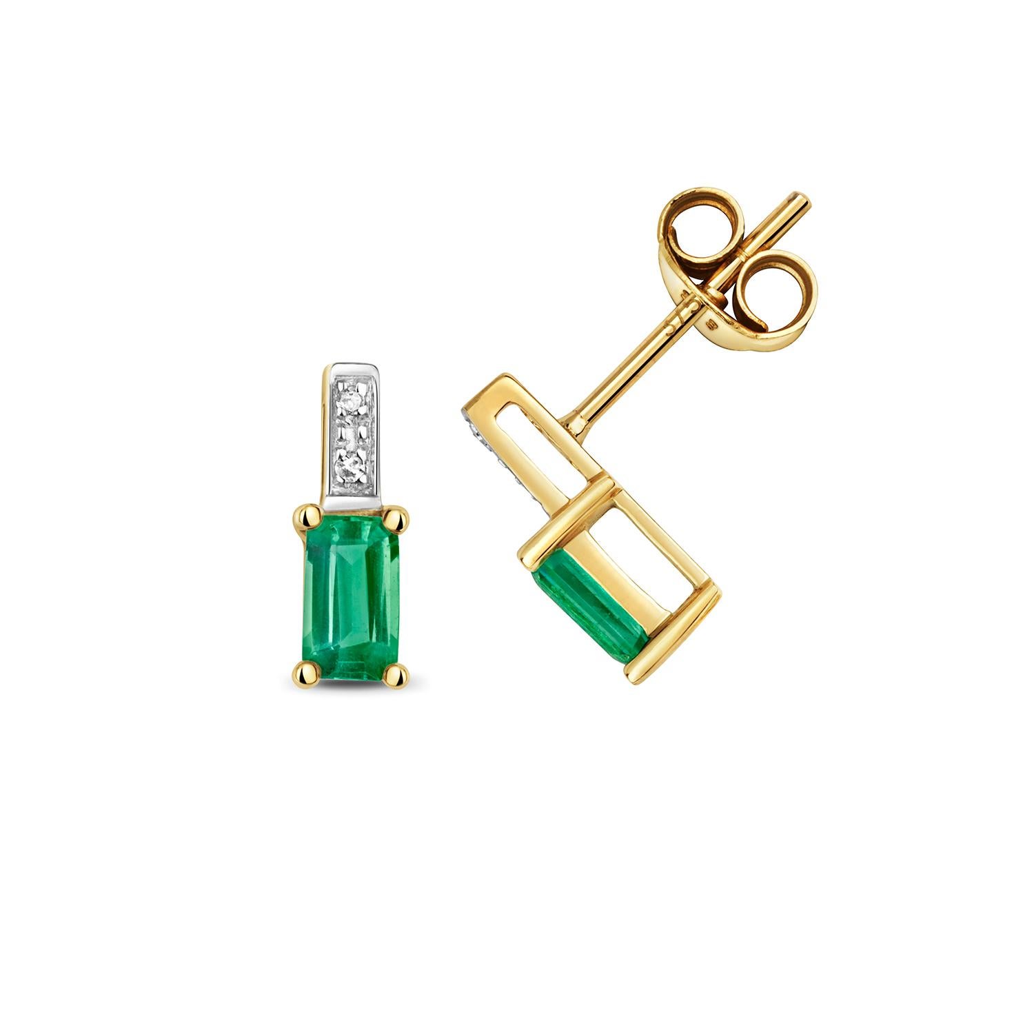 DIAMOND & EMERALD OCTAGON CLAW SET STUDS IN 9CT Gold In New Condition For Sale In Ilford, GB
