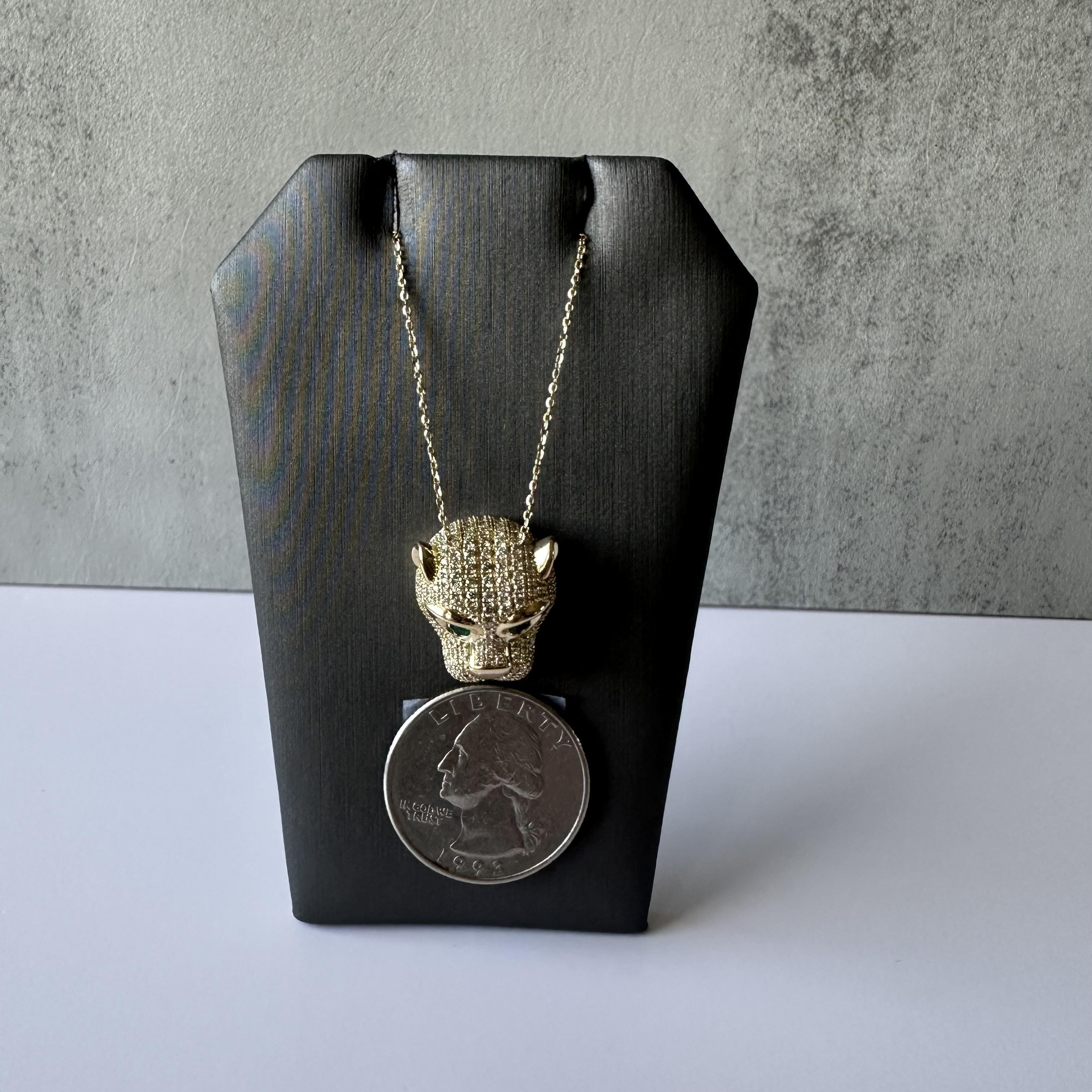 Collier tête de panthère en or jaune 14 ct. diamants et émeraudes - 1.10ctw Diamants en vente 1