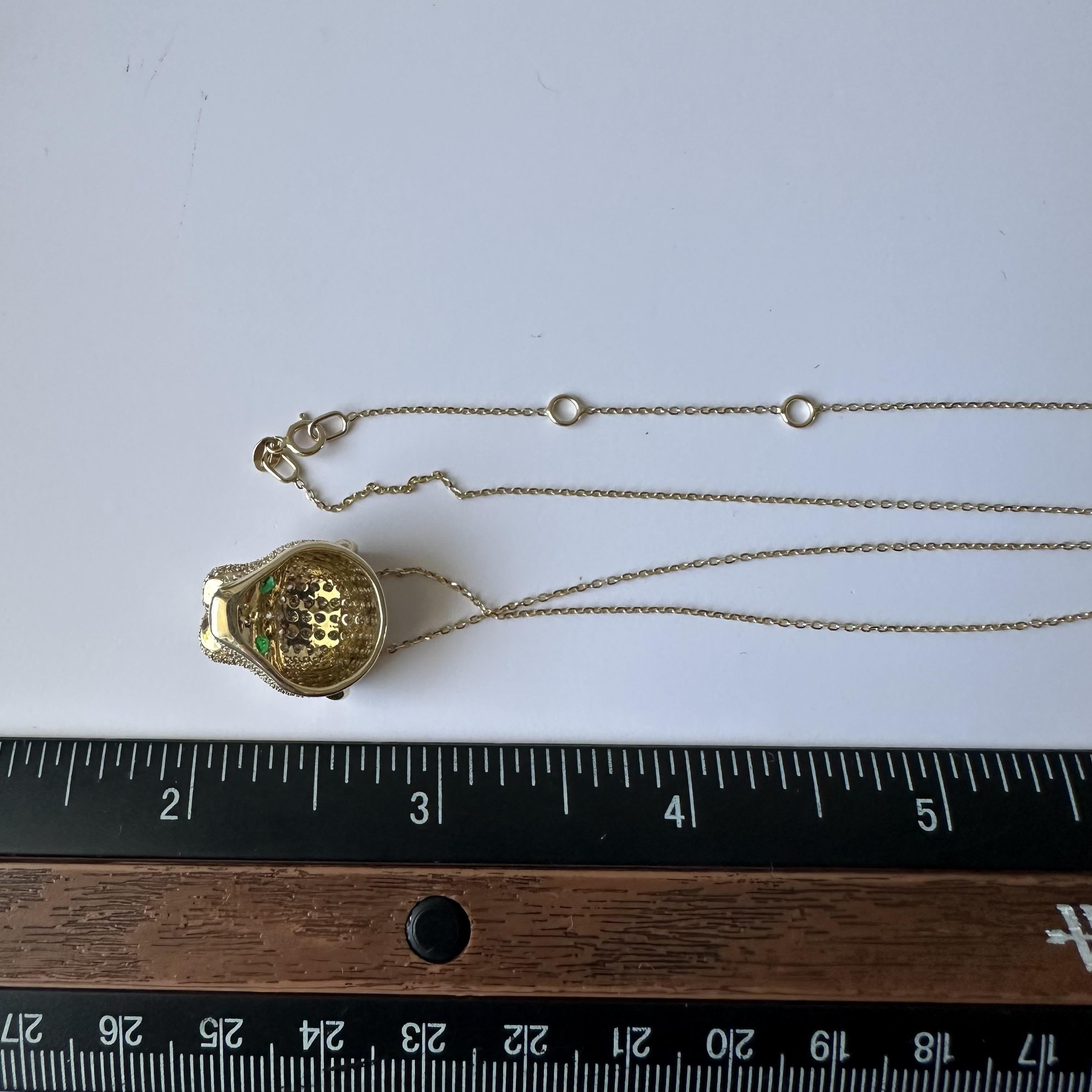 Collier tête de panthère en or jaune 14 ct. diamants et émeraudes - 1.10ctw Diamants en vente 3