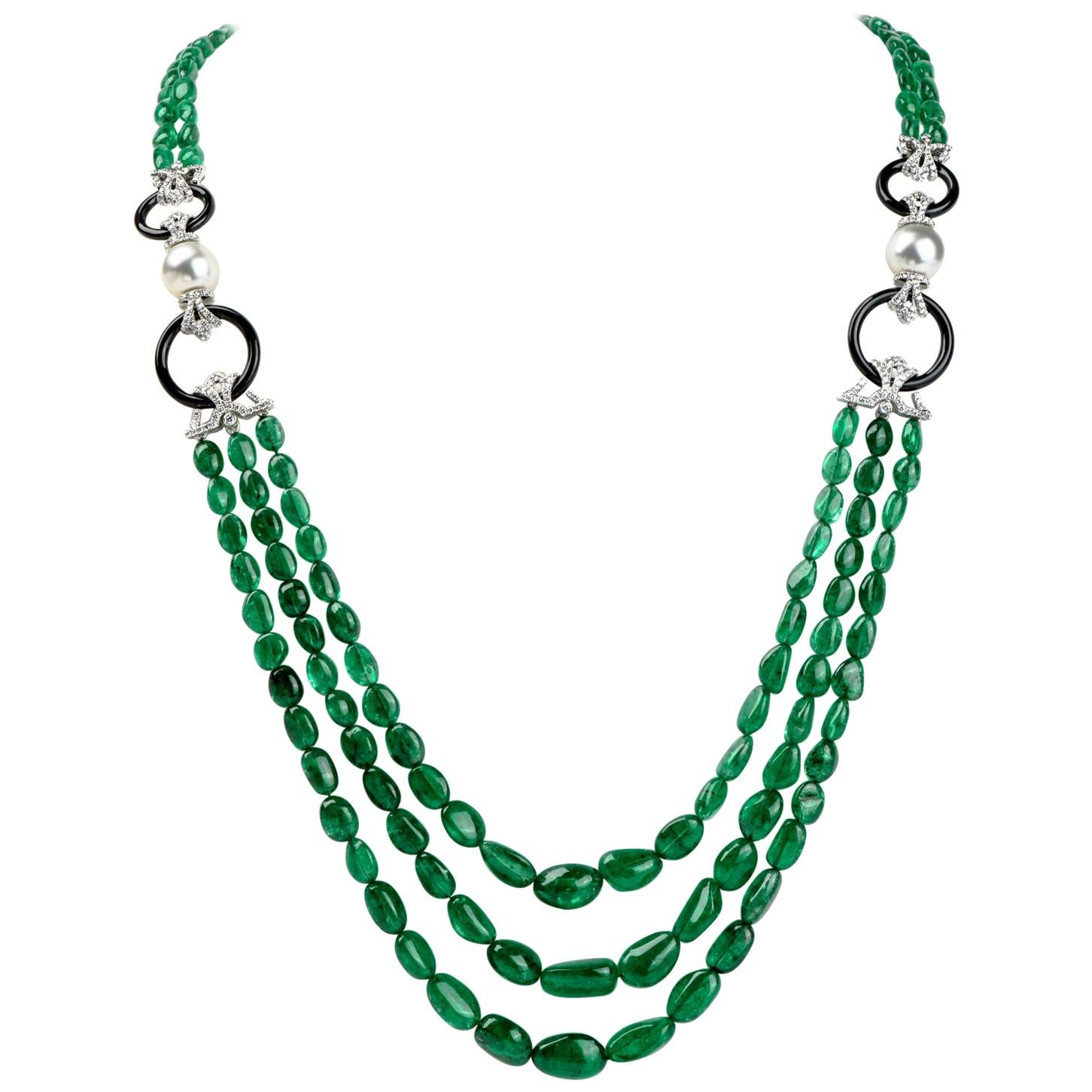 Mehrstrangige Diamant-Smaragd-Perlen-Halskette aus 18 Karat Gold, 21. Jahrhundert
