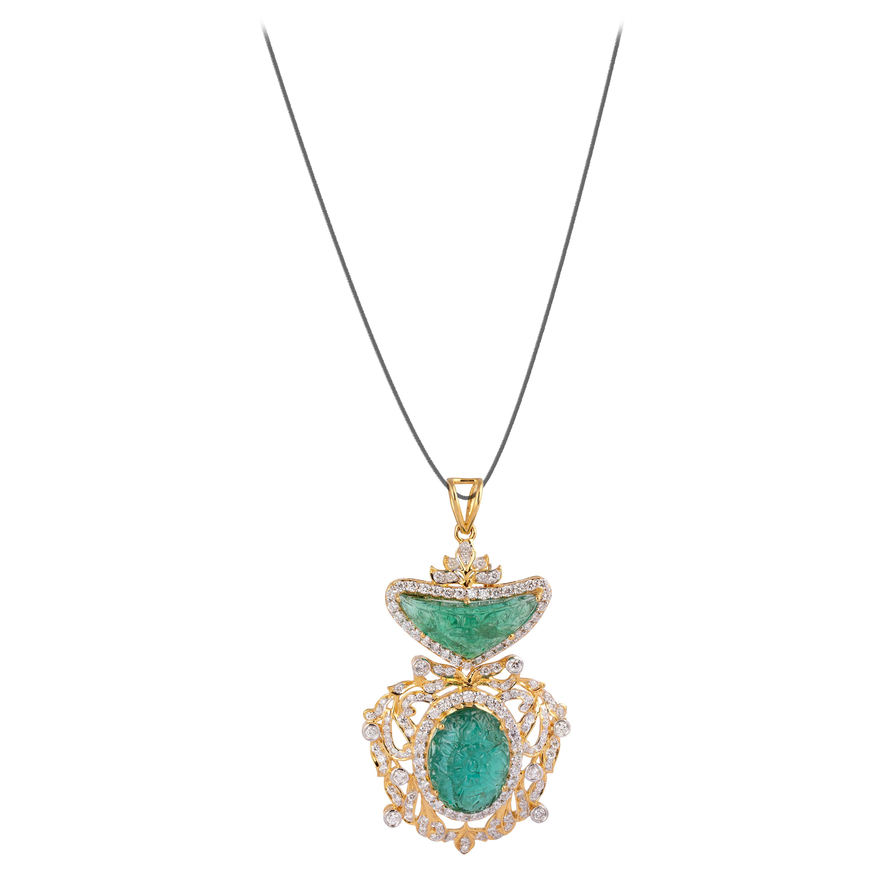 Colgante esmeralda de diamantes en oro de 18 quilates