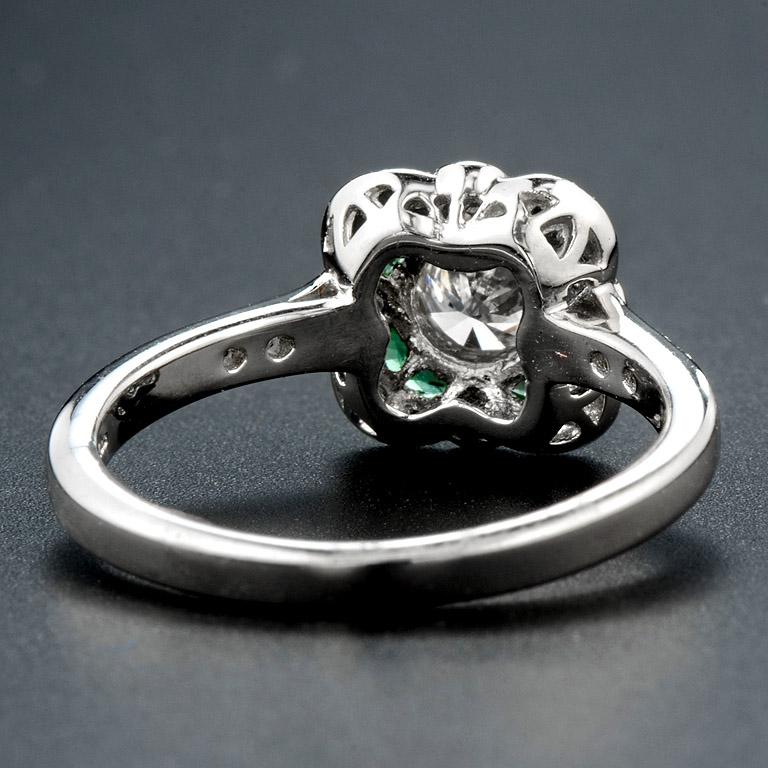 Diamond Emerald Platinum Cocktail Ring In New Condition In Bangkok, TH