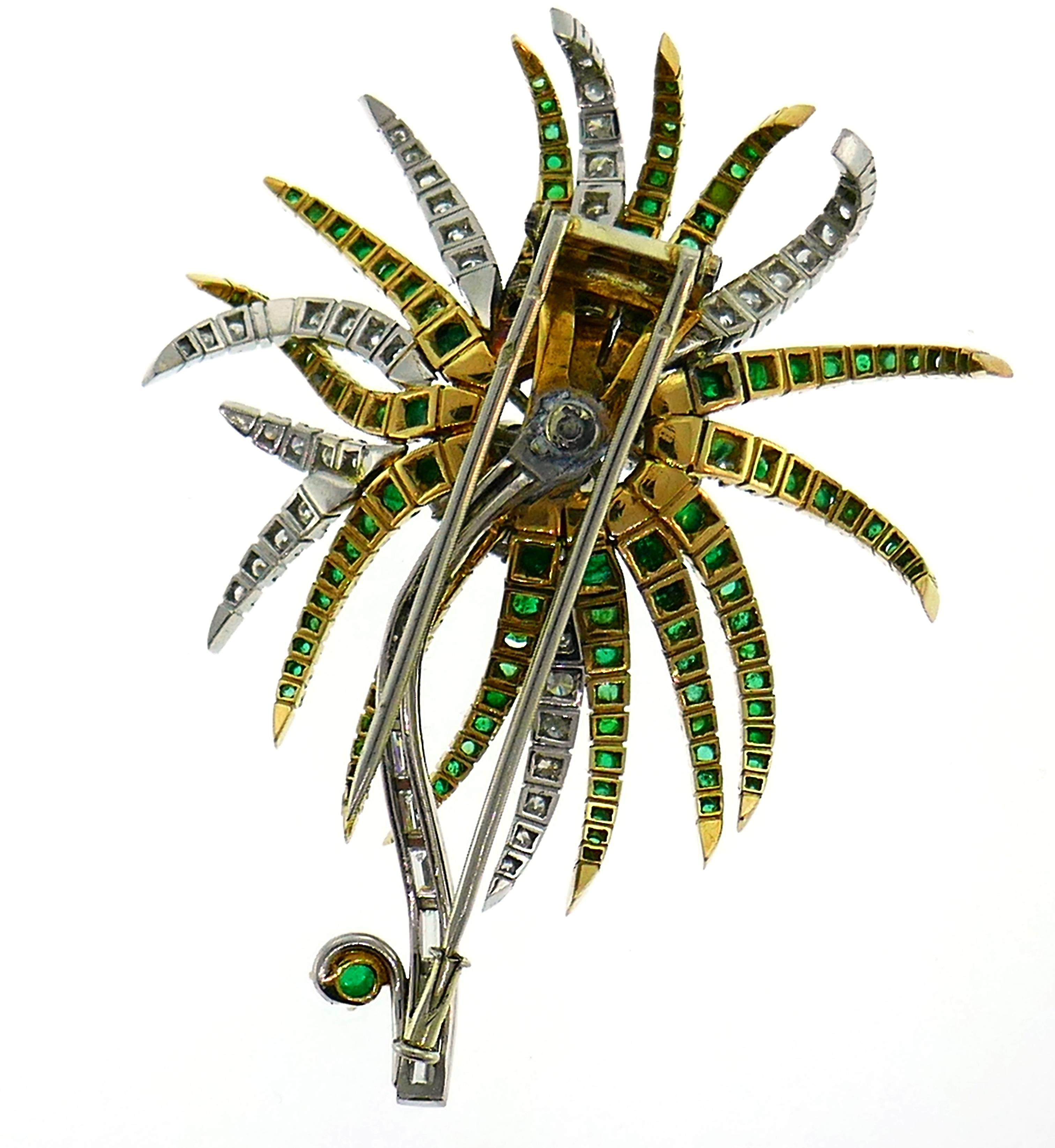 Diamond Emerald Platinum Yellow Gold Brooch Pin Clip, French, 1960s In Good Condition In Beverly Hills, CA
