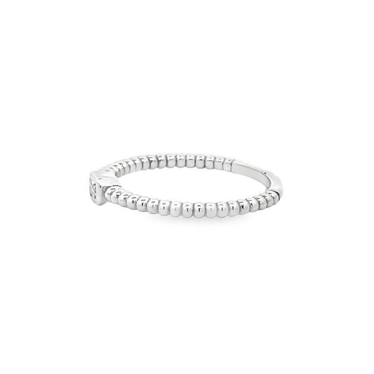 Diamond Emerald Ring 0.10CT 14K in White Gold G color VS clarity In New Condition For Sale In New York, NY