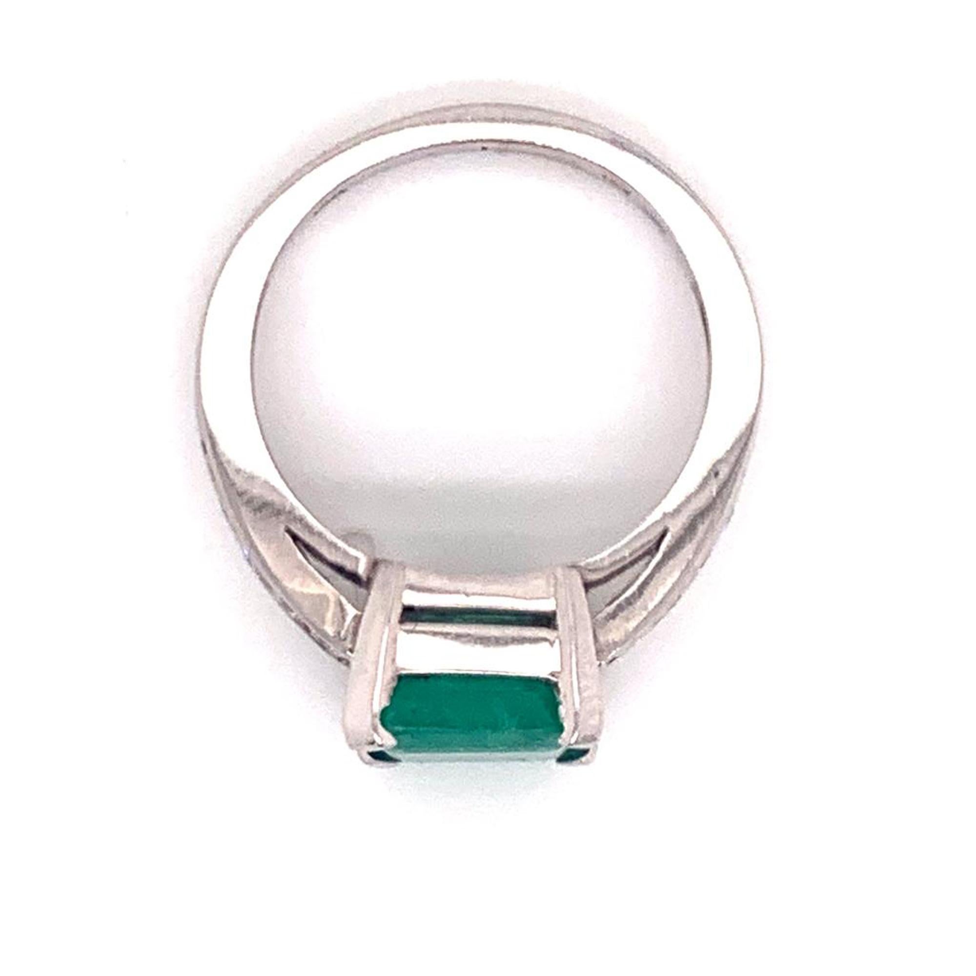 Women's Diamond Emerald Ring 14Karat Gold 2.55 TCarat Women Certified For Sale