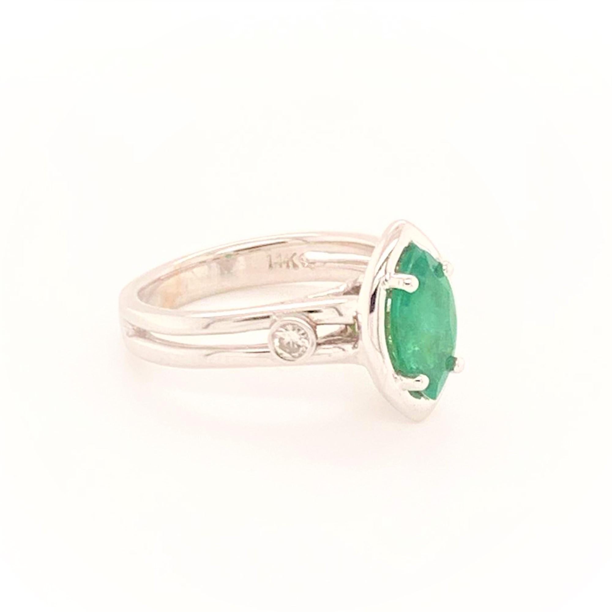 Women's Diamond Emerald Ring 14k White Gold 0.94 TCW Custom Certified For Sale