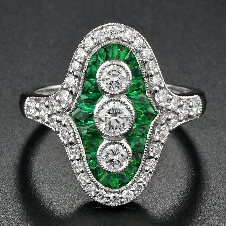 Art Deco Diamond and French Cut Emerald Three Stone Ring in Platinum950 For Sale
