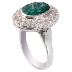 Diamond Emerald Ring in 18k gold 