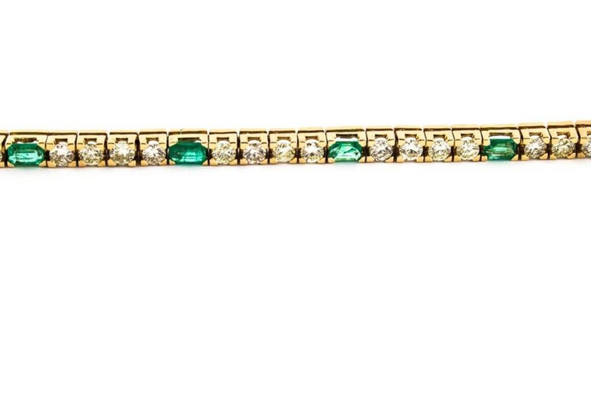 Brilliant Cut Diamond KT 3, 96, Emerald KT 1, 78, Rose Gold Tennis Bracelet