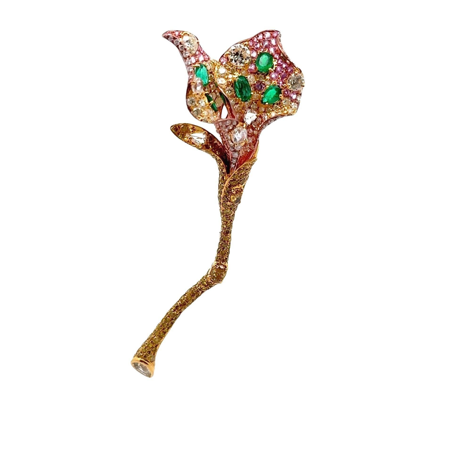 Diamond Emerald Sapphire 18K Yellow Gold Flower Brooch In New Condition For Sale In Beverly Hills, CA