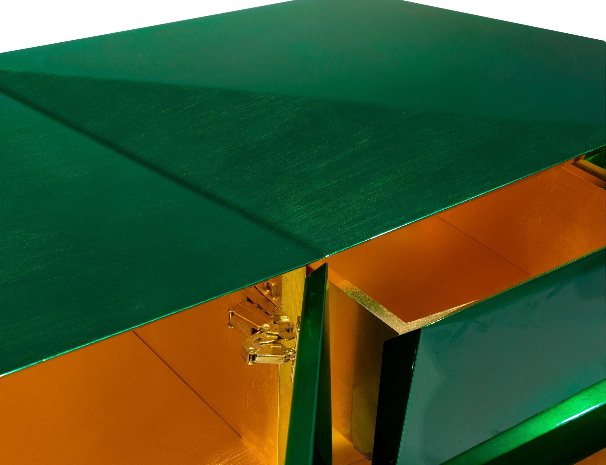 Credenza Diamond Emerald - Legno lavorato a mano e ottone lucido - Boca Do Lobo in vendita 3
