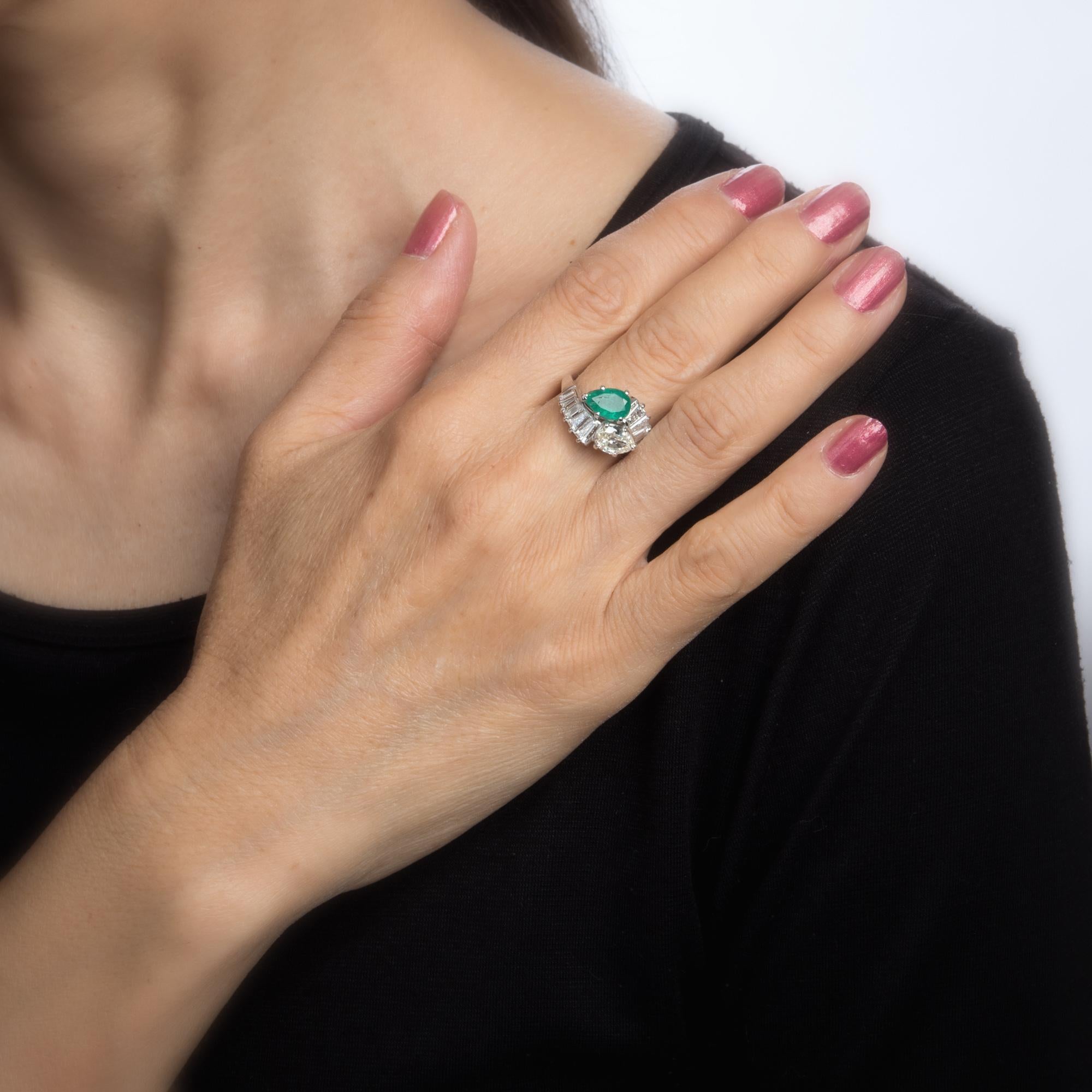 Women's Diamond Emerald Toi et Moi Ring 18 Karat White Gold Vintage Fine Jewelry Bypass