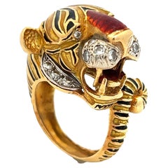 Diamond Enamel 18 Karat Yellow Gold Tiger Cocktail Estate Ring