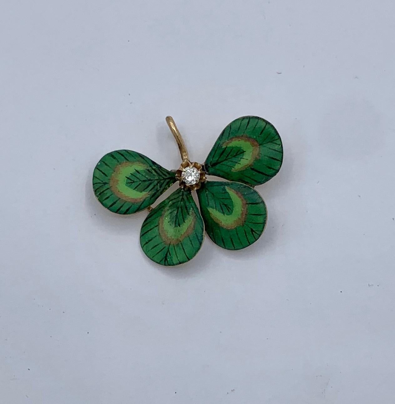 four leaf flower necklace