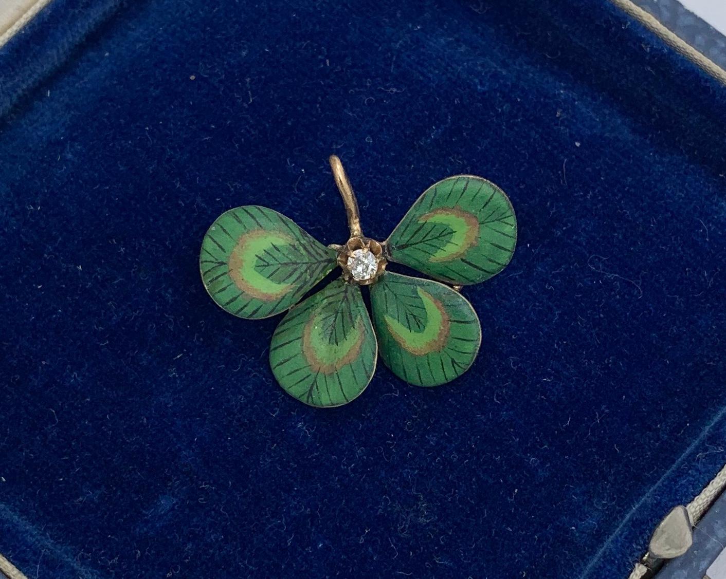 green clover necklace