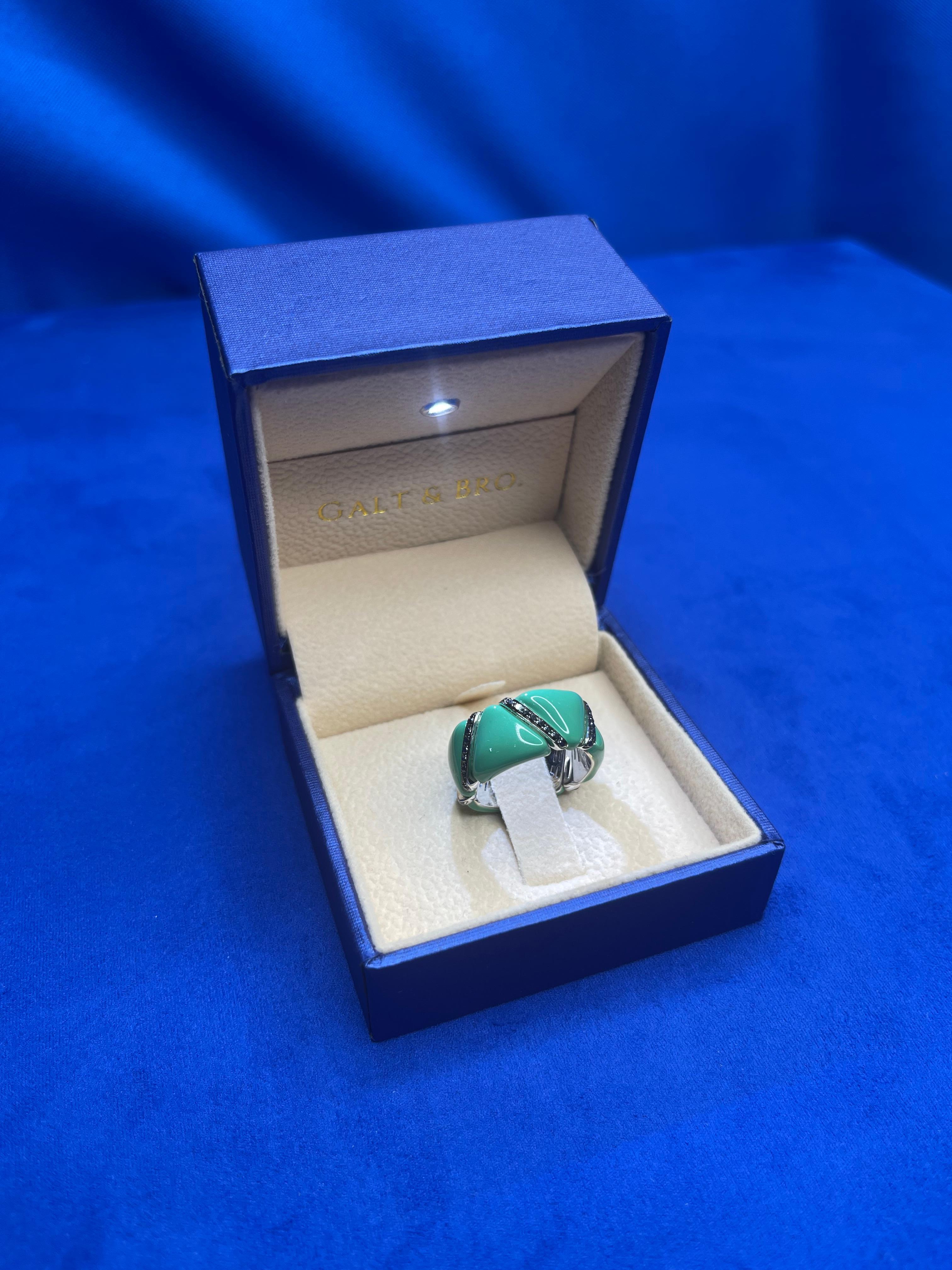 Black Diamond Green Enamel Eternity Band 18 Karat White Gold Unique Italian Ring For Sale 2