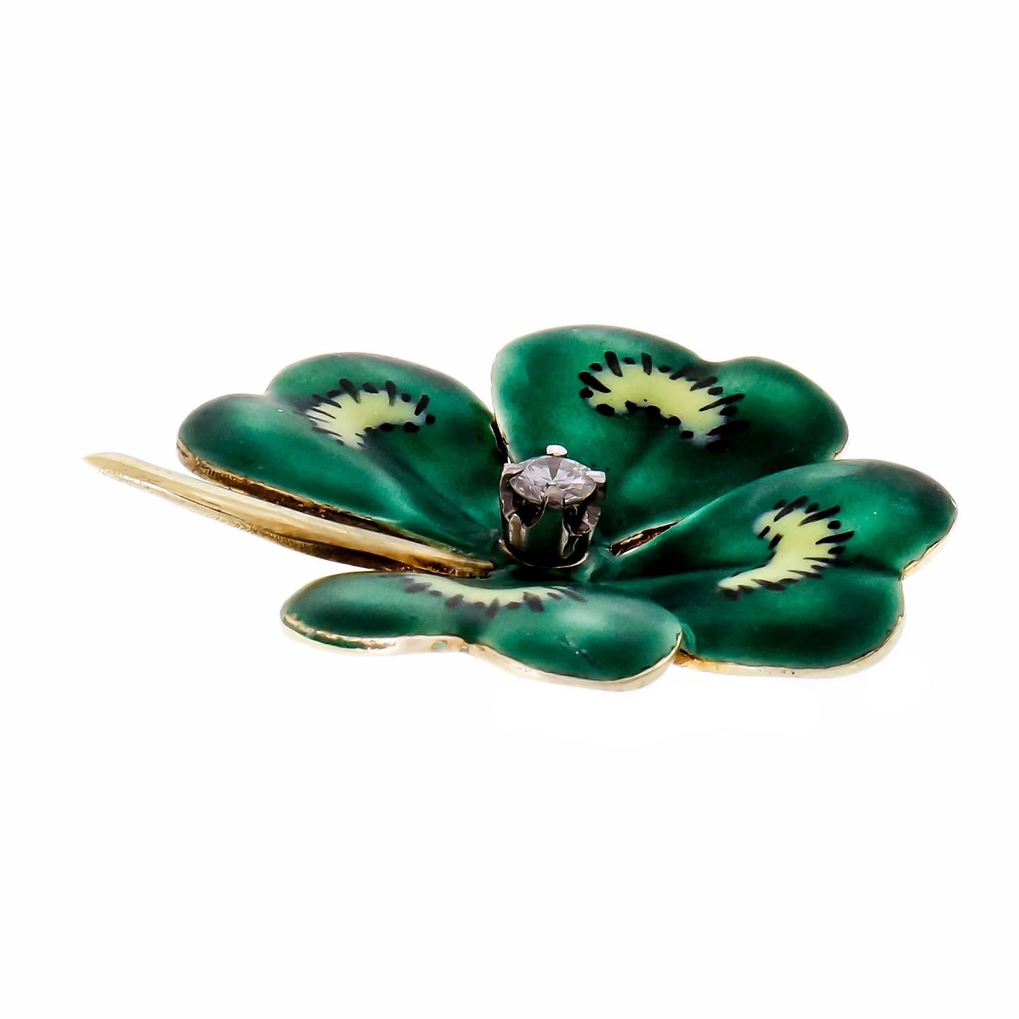 Diamond Enameled Four-Leaf Clover Pendant In Good Condition In Stamford, CT