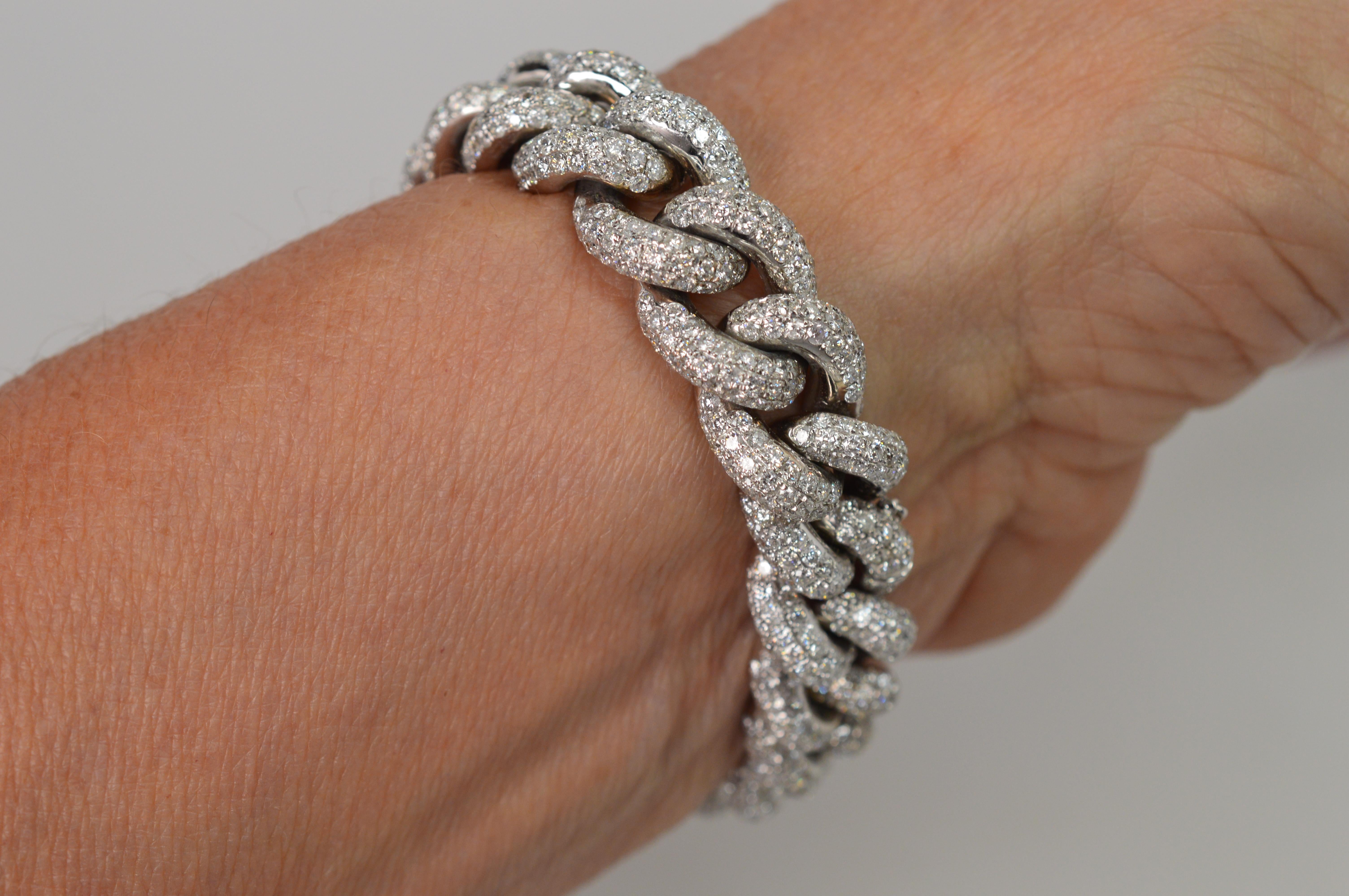 Round Cut Diamond Frosted 18 Karat White Gold Cuban Link Bracelet For Sale