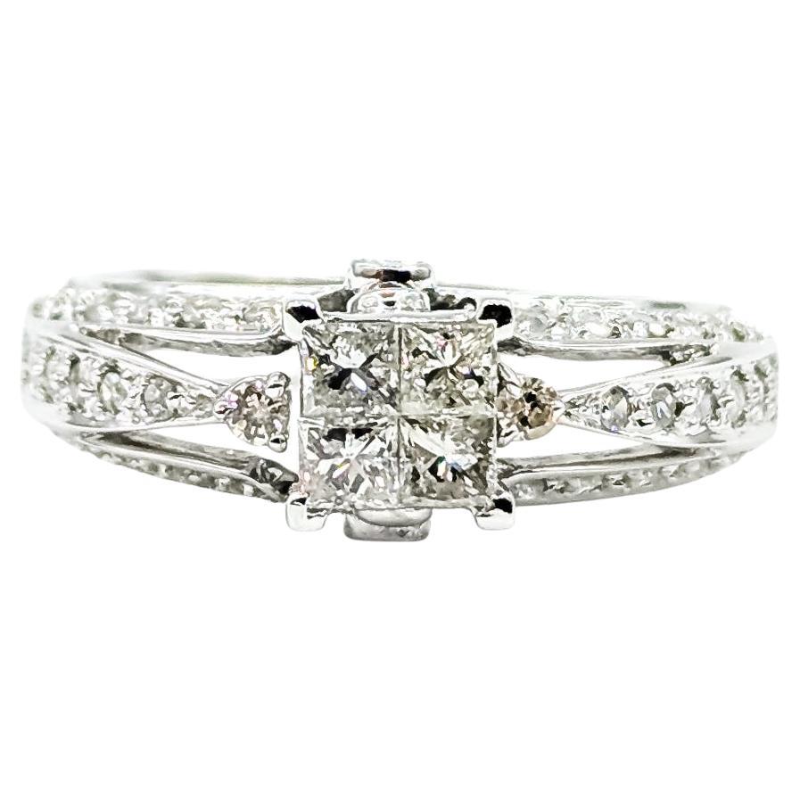 Anillo de compromiso de diamantes en 14k