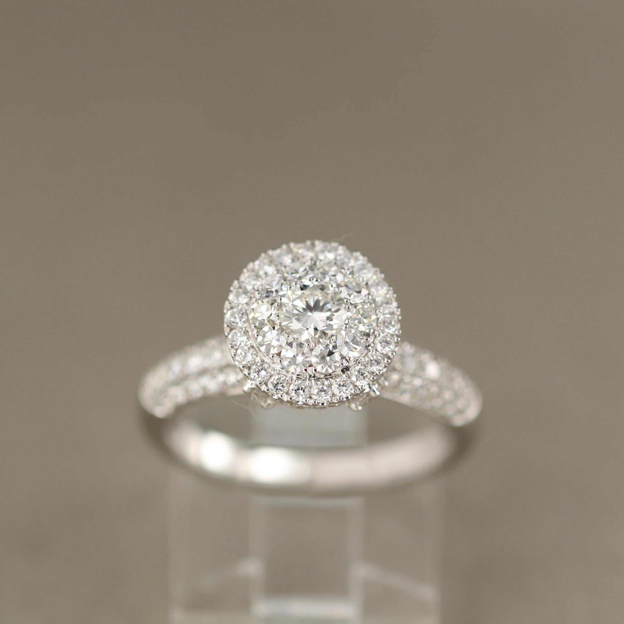 Diamond Engagement Ring 18 Karat White Gold Cluster Diamond Ring In New Condition For Sale In Brooklyn, NY