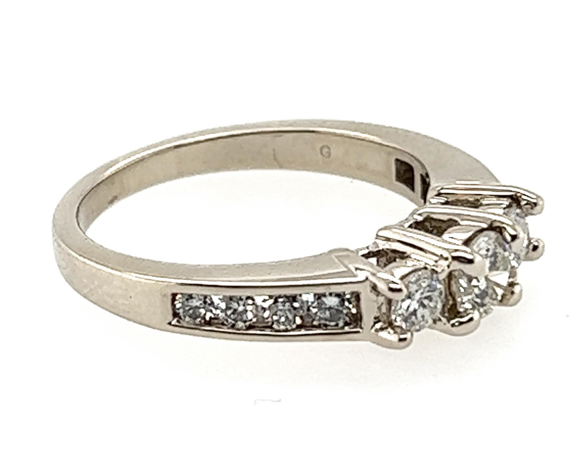 Round Cut Diamond Engagement Ring .80ct Round Brilliant 3 Stone Wedding Ring Set New 14K For Sale