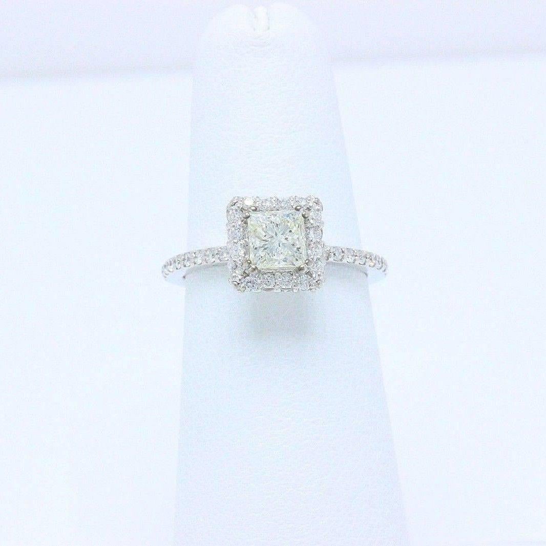 Bague de fiançailles à diamant central Princesse Design/One 1.11 TCW 14K White Gold  Pour femmes en vente