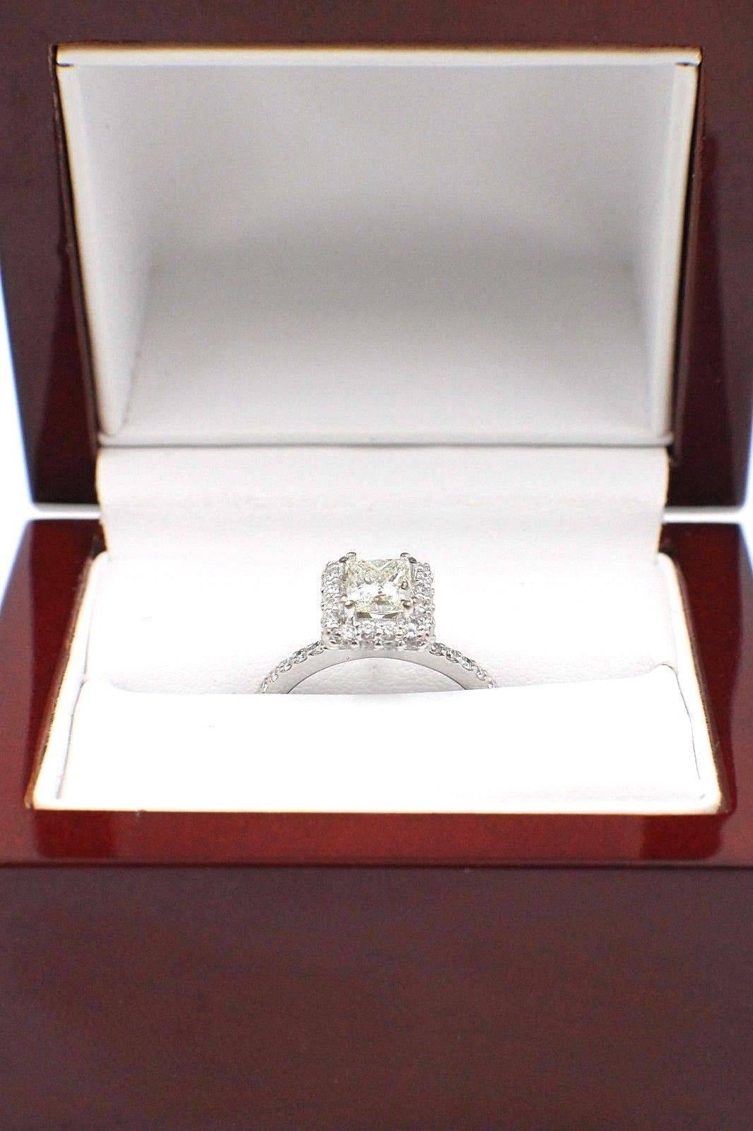 Bague de fiançailles à diamant central Princesse Design/One 1.11 TCW 14K White Gold  en vente 4