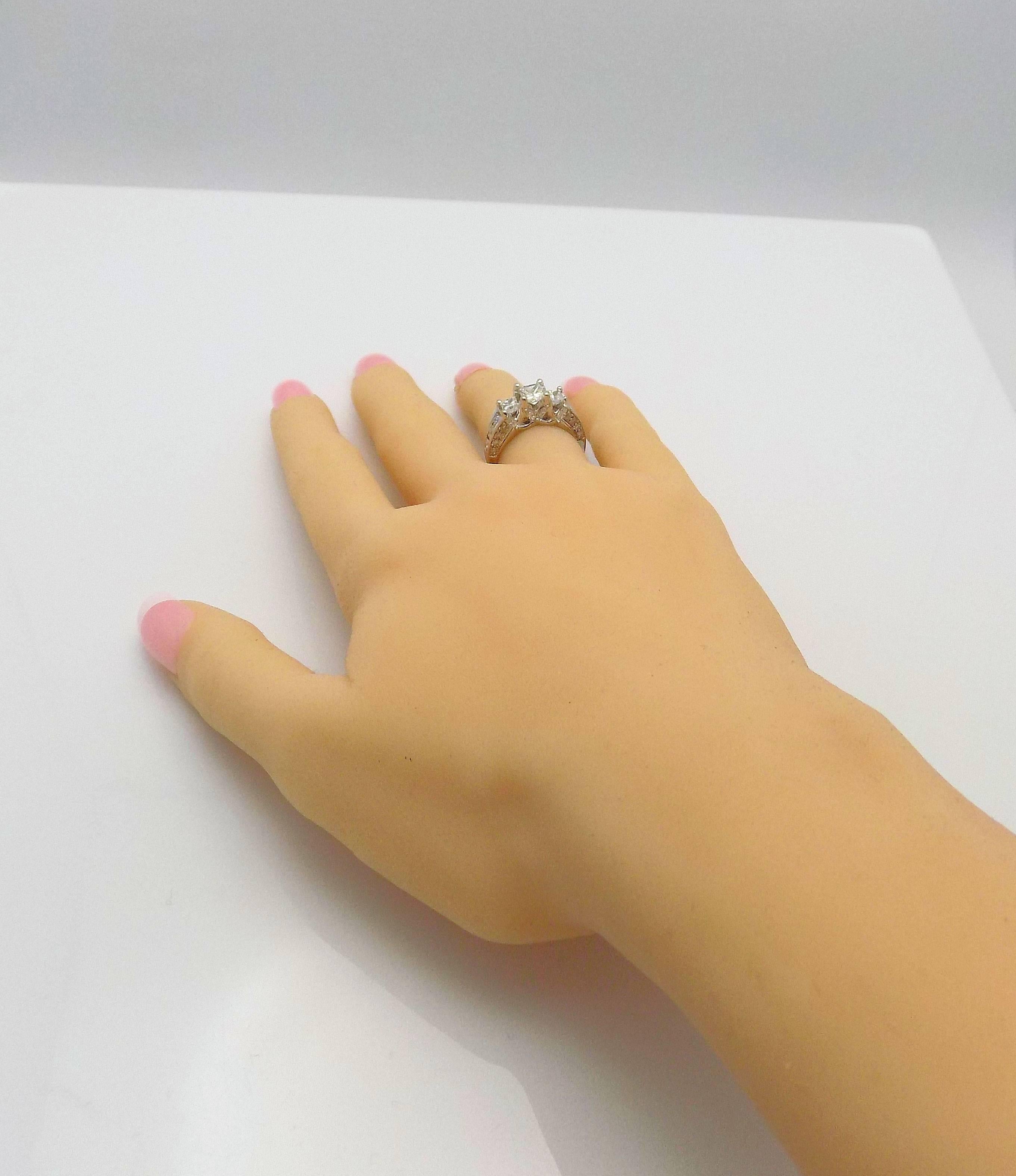 Women's Diamond Engagement Ring For Sale