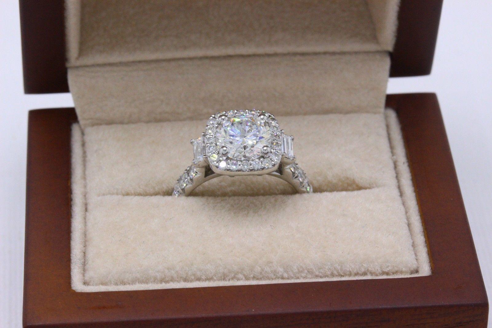 Diamond Engagement Ring Halo Design 2.19 Carat Round F VS2 14 Karat Gold 6