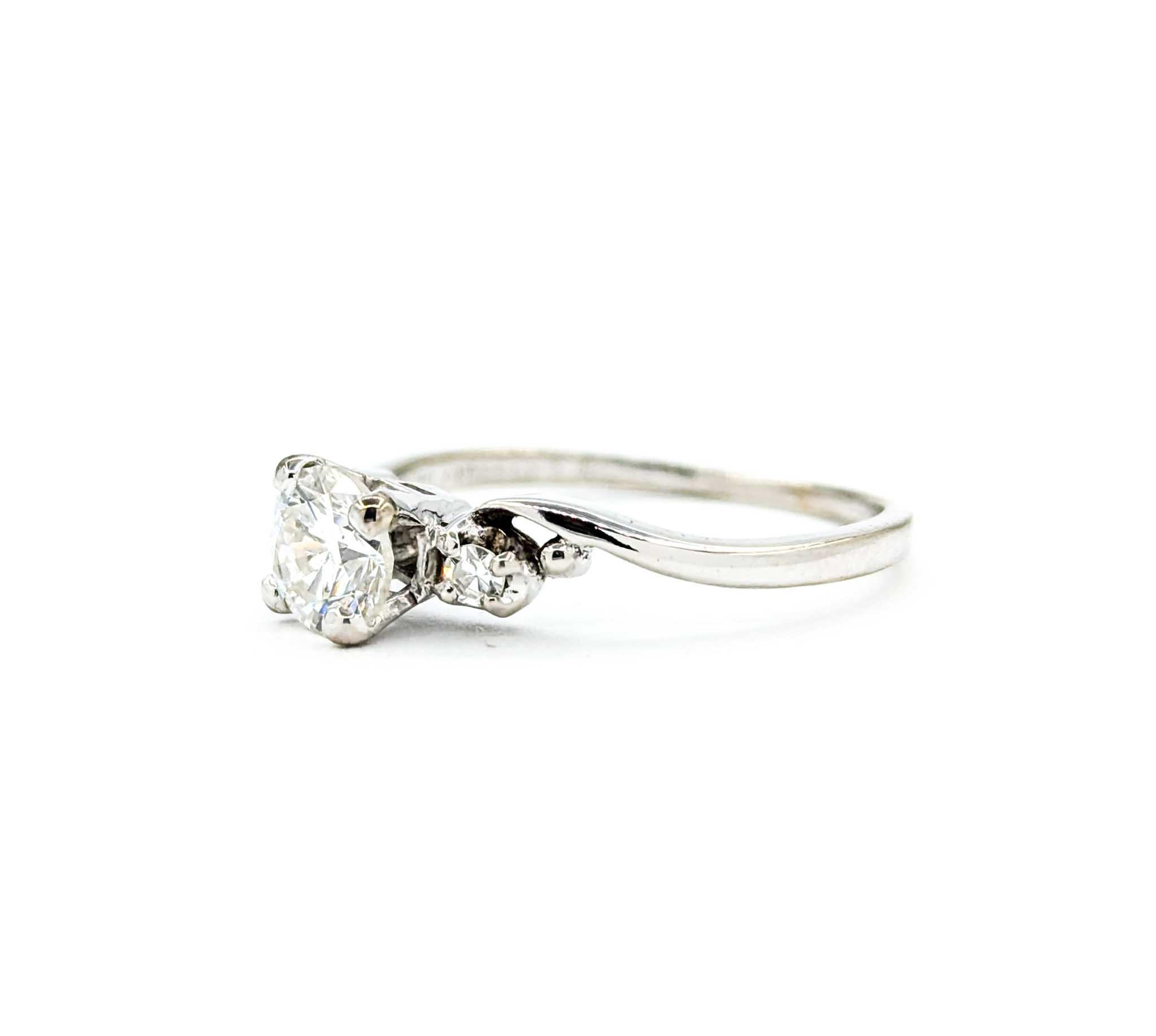 Diamond Engagement Ring in 14k White Gold For Sale 3