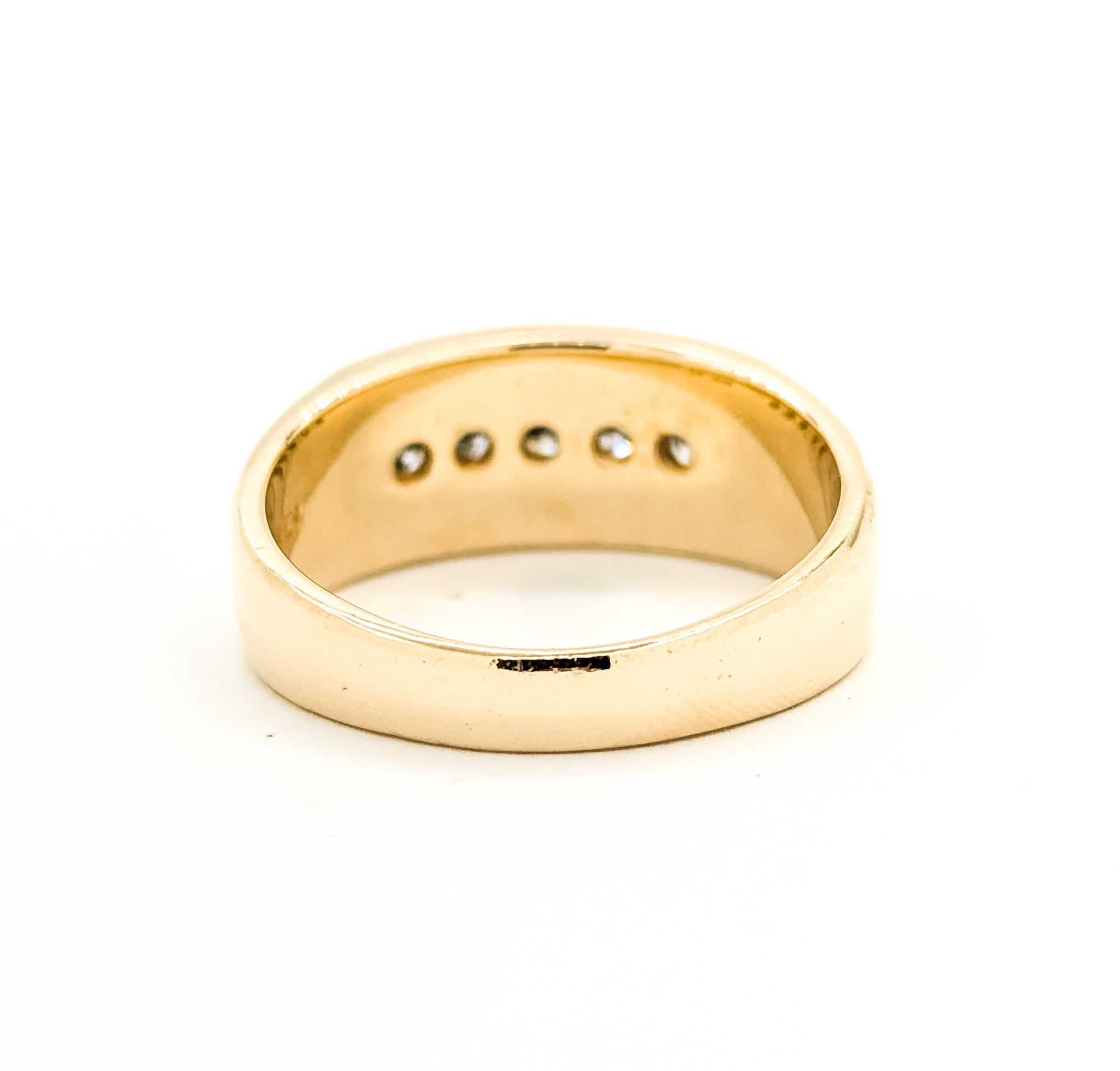 Bague de fiançailles en or jaune 14k en vente 2